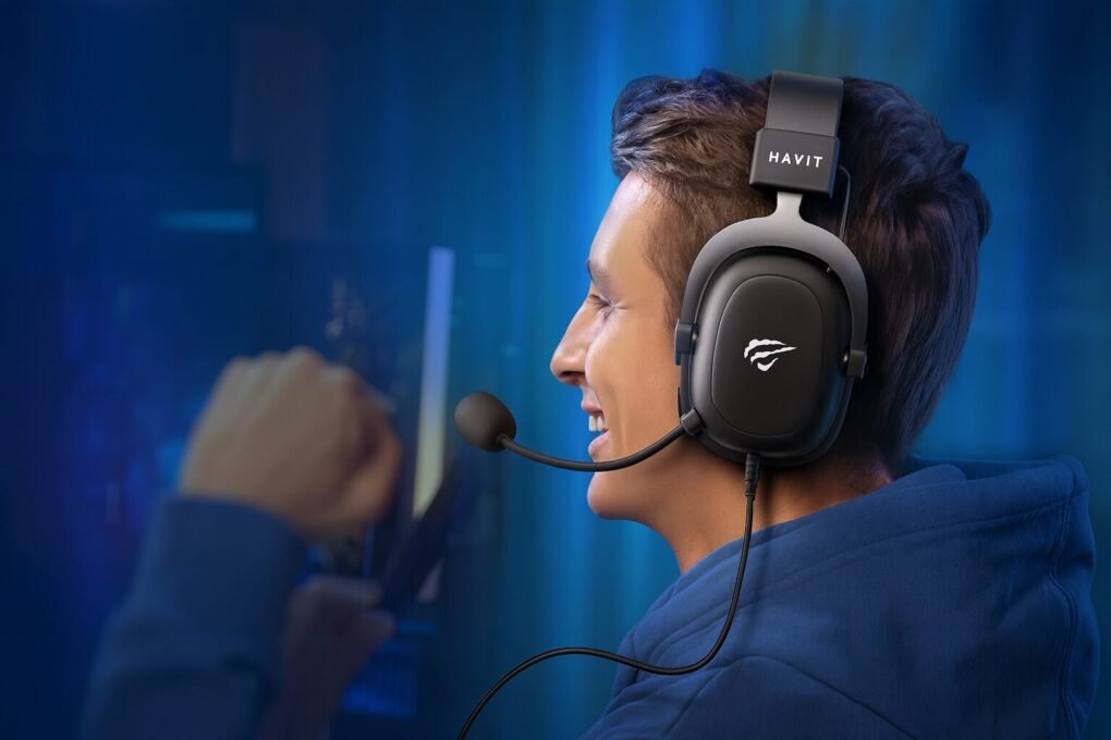Havit Headphone H2002d: Conforto e Qualidade Sonora. 5 Headset Gamer Havit HV-H2002D: drivers 53mm, microfone removível, cabo 1,7m, som imersivo e conforto